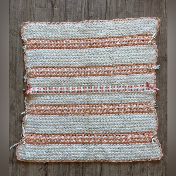 Handmade sweet Cream Peach Crochet baby Blanket ribbon bow pearl beads granny - Picture 9 of 9